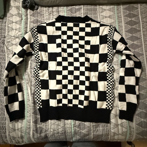 Black and White Checkered Sweater - Size Small - No Branding - Picture 2 of 3